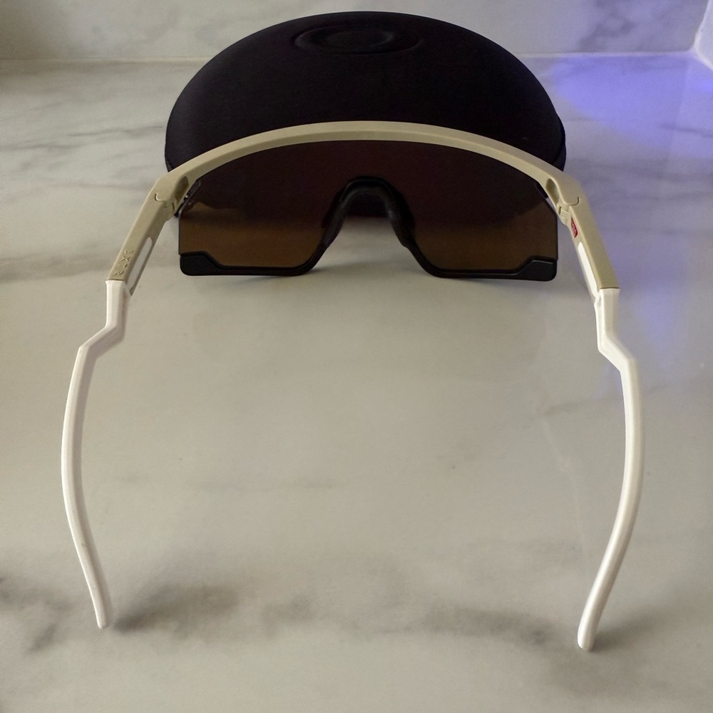 Oakley Bxtr Performance Sunglasses - image 3